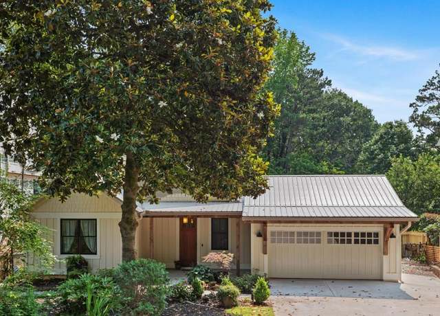 Property at 407 Westside Dr, Roswell, GA 30075, 3 beds, 2.5 baths