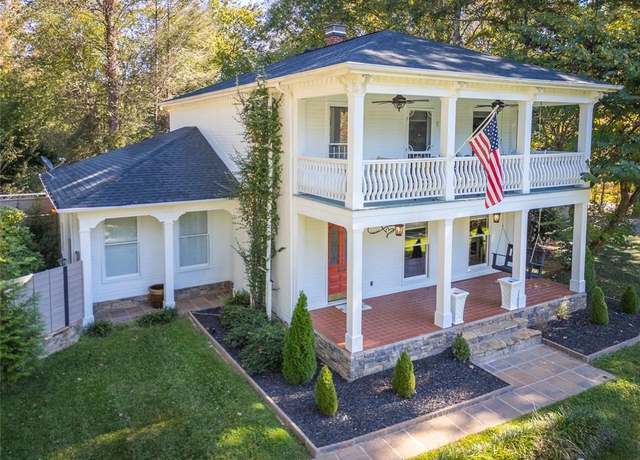 Property at 60 Smokerise Dr, Sautee Nacoochee, GA 30571, 3 beds, 3 baths