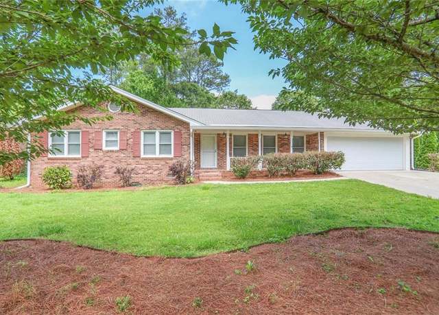Property at 5306 Corinth Cir, Stone Mountain, GA 30087, 3 beds, 2 baths