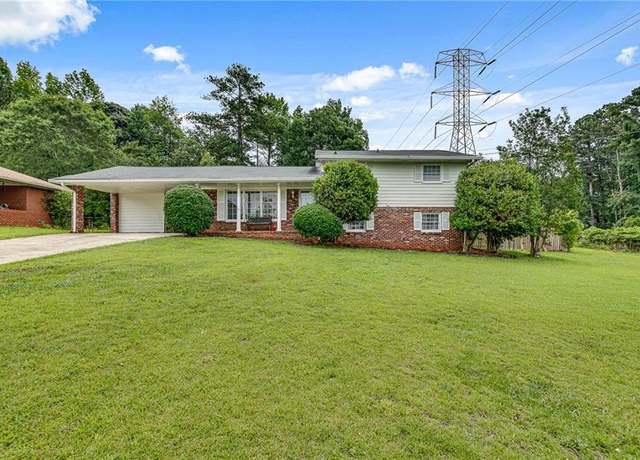 Property at 5440 Huron Dr, Lake City, GA 30260, 5 beds, 2 baths