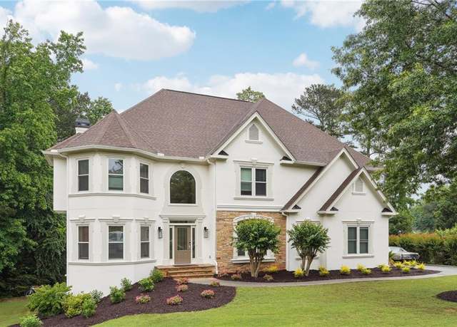 Property at 5535 Buck Hollow Dr, Alpharetta, GA 30005, 6 beds, 4.5 baths