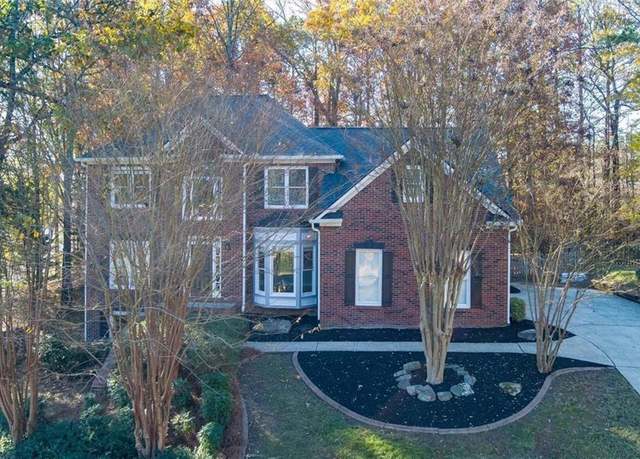 Property at 2001 Towne Lake Hls W, Woodstock, GA 30189, 4 beds, 2.5 baths