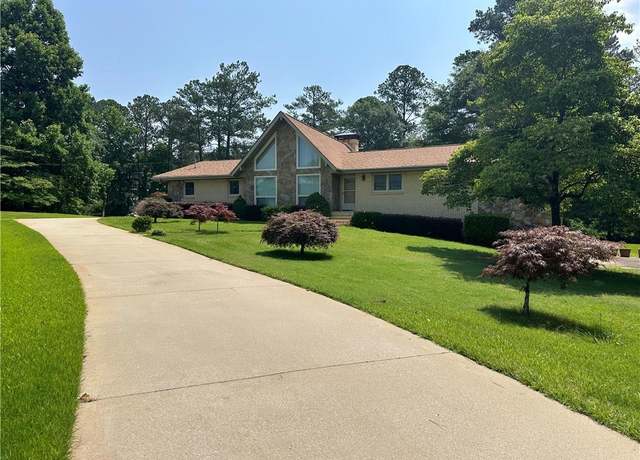 Property at 115 Cannongate Cir, Sharpsburg, GA 30277, 4 beds, 2.5 baths