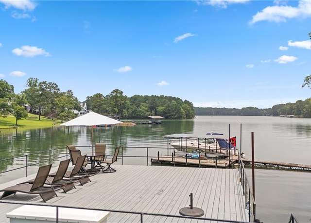 Property at 2260 Forest Dr, Cumming, GA 30041, 4 beds, 4.5 baths