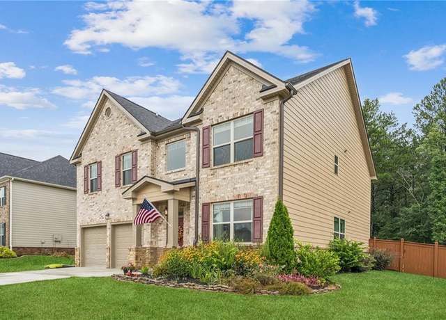 Property at 629 Blue Juniper Cir, Loganville, GA 30052, 4 beds, 2.5 baths