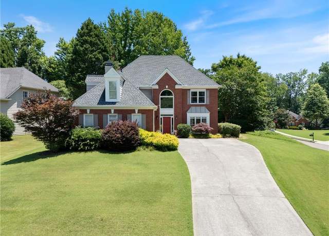 Property at 3820 Ridge Point Dr, Suwanee, GA 30024, 4 beds, 2.5 baths