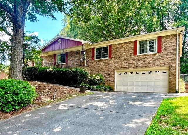Property at 1690 Cedar Grove Dr, Marietta, GA 30066, 5 beds, 2.5 baths