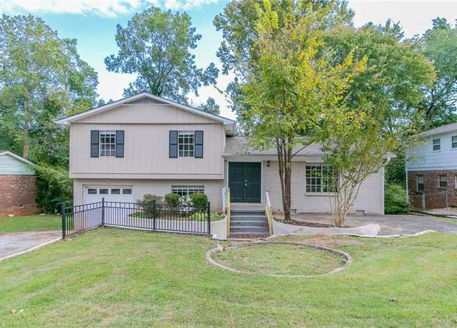 Property at 3891 Northstrand Dr, Decatur, GA 30035, 3 beds, 2 baths