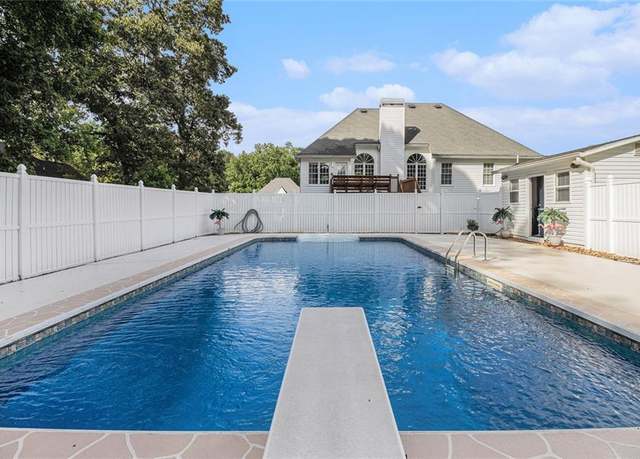 Property at 108 Faraday Dr, Douglasville, GA 30134, 3 beds, 3 baths