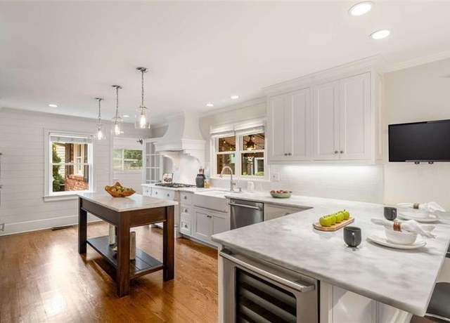 Property at 1041 Standard Dr NE, Brookhaven, GA 30319, 4 beds, 3 baths