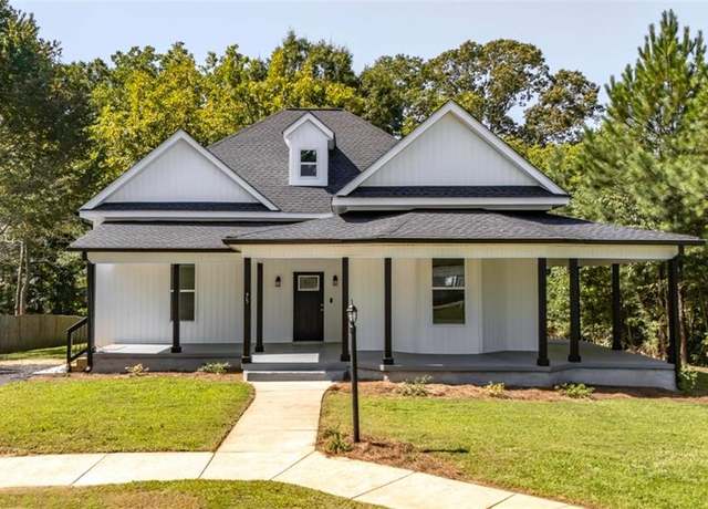 Property at 75 Rose St, Tallapoosa, GA 30176, 3 beds, 2 baths