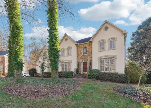 Property at 760 Woodrow Dr, Lawrenceville, GA 30043, 5 beds, 4.5 baths