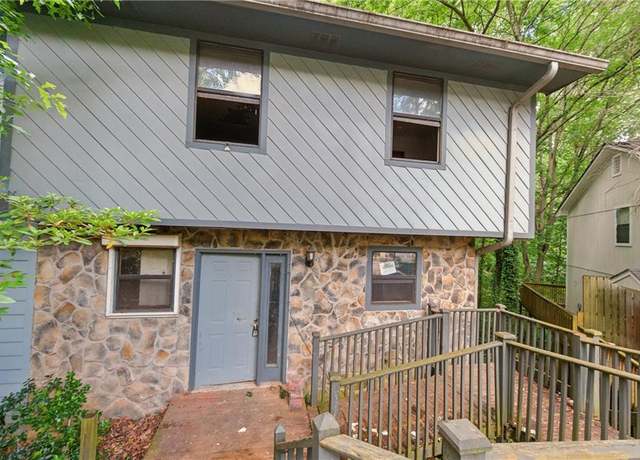 Property at 1352 Overlook Cv SE, Smyrna, GA 30080, 2 beds, 2 baths