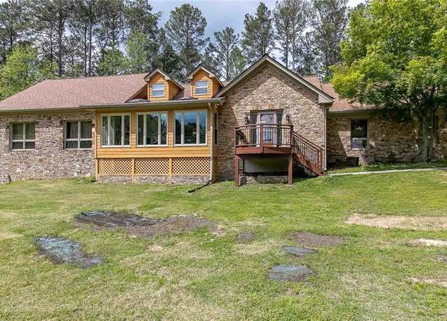 Property at 1907 Old Loganville Rd, Loganville, GA 30052, 6 beds, 4.5 baths