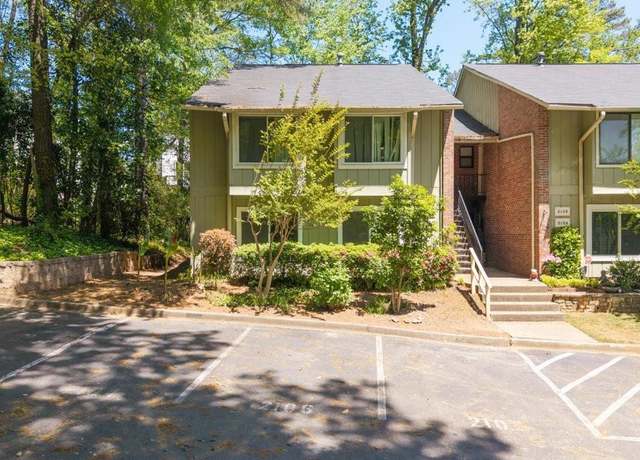 Property at 2102 Palmyra Dr SE, Marietta, GA 30067, 2 beds, 2 baths