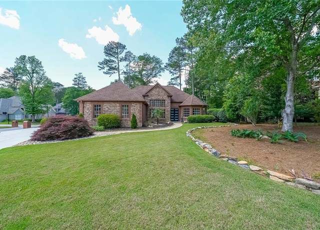 Property at 6510 Newcastle Way, Cumming, GA 30040, 3 beds, 2.5 baths