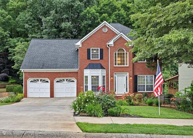 Property at 2018 Township Dr, Woodstock, GA 30189, 5 beds, 3.5 baths