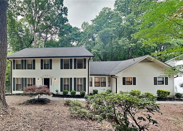 Property at 247 Millbrook Farm Rd, Marietta, GA 30068, 5 beds, 4.5 baths