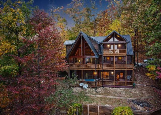 Property at 325 Prospectors Pass, Ellijay, GA 30536, 4 beds, 3.5 baths