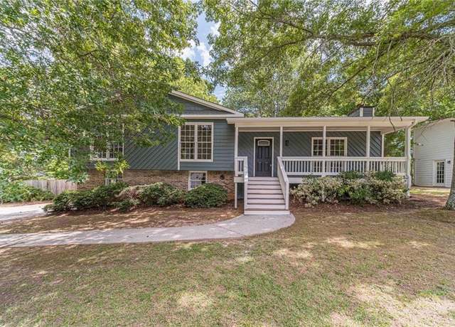 Property at 3404 Broxton Mill Way, Snellville, GA 30039, 4 beds, 3 baths