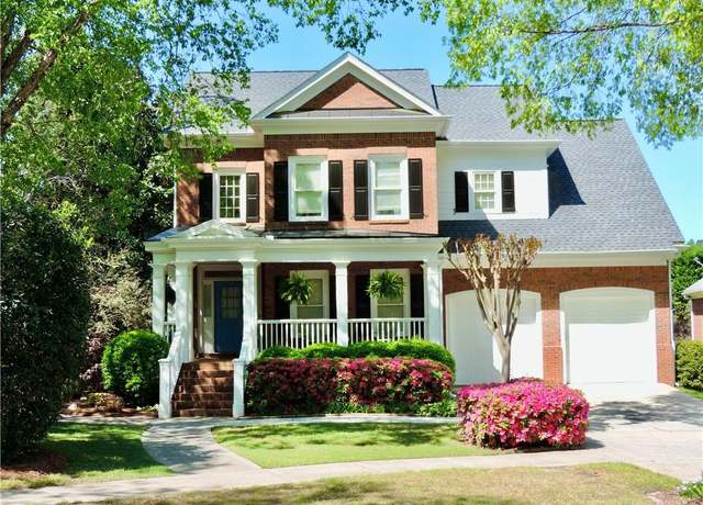 Property at 3706 Village Walk Dr, Peachtree Corners, GA 30092, 5 beds, 4.5 baths