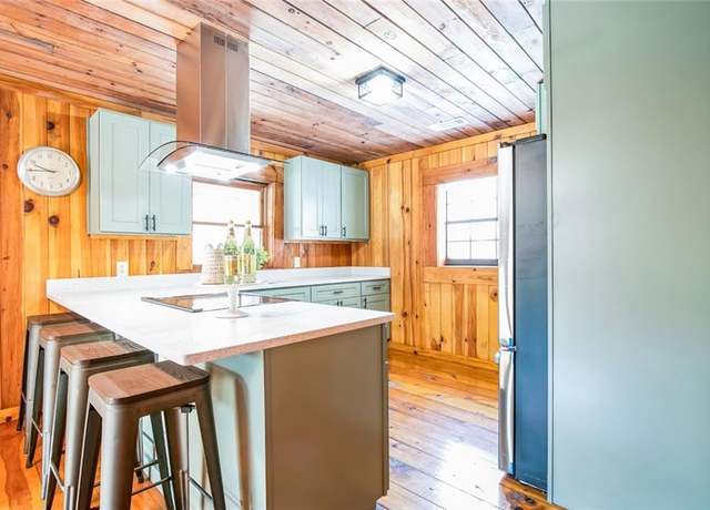 Property at 853 Bates Rd, Ellijay, GA 30540, 2 beds, 1 bath