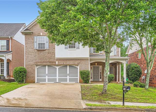 Property at 909 Pine Cove Dr, Lilburn, GA 30047, 4 beds, 2.5 baths