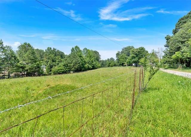 Property at 3673 Dallas Acworth AA Hwy NW, Acworth, GA 30101, 3 beds, 1 bath