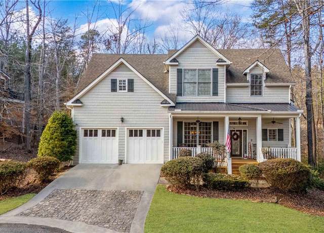 Property at 300 Rock Creek Trl, Toccoa, GA 30577, 4 beds, 3.5 baths