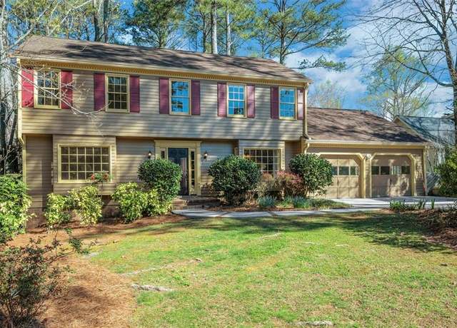 Property at 2585 Arrow Wood Dr NE, Marietta, GA 30068, 3 beds, 2.5 baths
