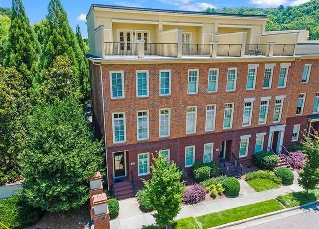 Property at 900 River Vista Dr, Atlanta, GA 30339, 4 beds, 4.5 baths