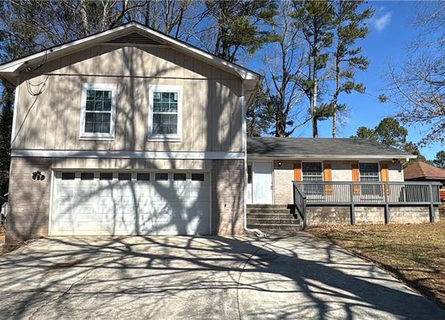 Property at 3924 Veracruz Dr, Decatur, GA 30034, 4 beds, 3 baths