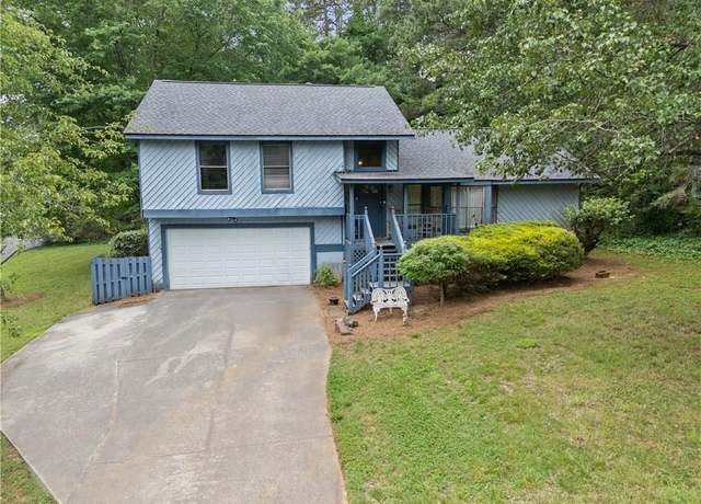 Property at 9760 Loblolly Ln, Roswell, GA 30075, 4 beds, 3 baths