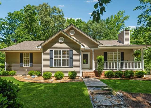 Property at 6960 Worley Rd, Cumming, GA 30028, 3 beds, 2 baths