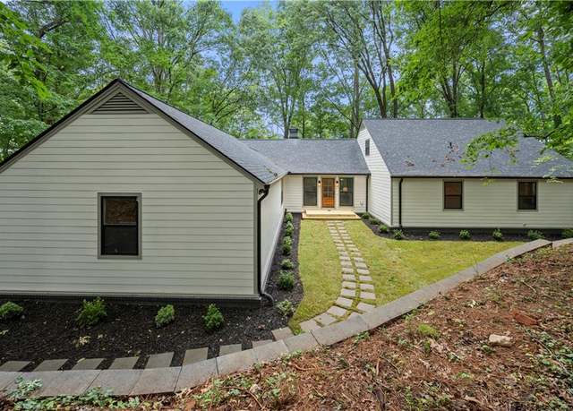 Property at 3710 Country Estate Dr NW, Kennesaw, GA 30152, 6 beds, 4 baths