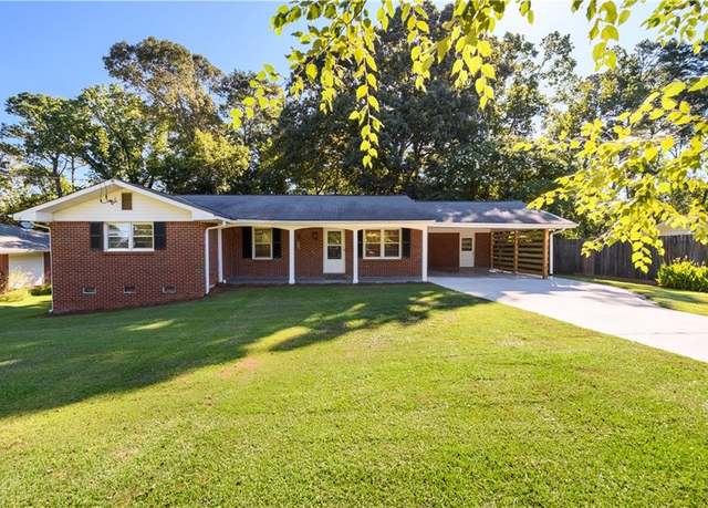 Property at 4088 Suzanne Ln, Duluth, GA 30096, 4 beds, 2 baths