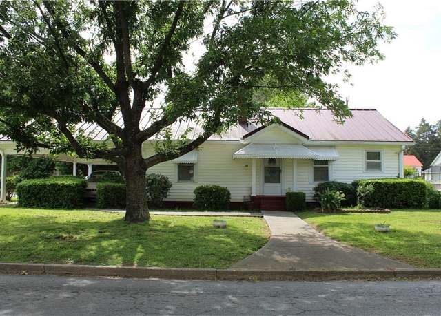 Property at 30 Walnut St, Aragon, GA 30104, 2 beds, 2 baths
