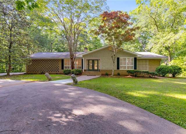 Property at 4 Dogwood Trl, Bremen, GA 30110, 5 beds, 3 baths