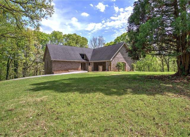 Property at 5894 Highway 20 NE, Cartersville, GA 30121, 4 beds, 3 baths