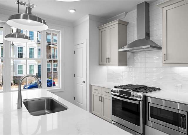 Property at 3167 Moor View Rd #35, Duluth, GA 30096, 3 beds, 3.5 baths
