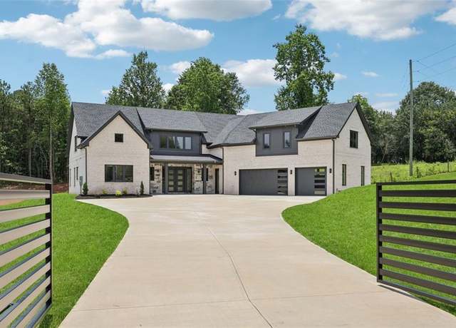 Property at 5630 Union Church Rd, Braselton, GA 30517, 4 beds, 4.5 baths