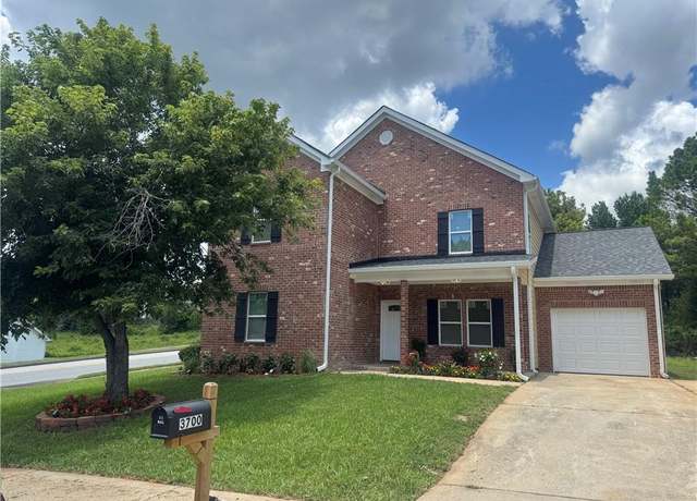 Property at 3700 Hudson Ct, Rex, GA 30273, 5 beds, 3 baths