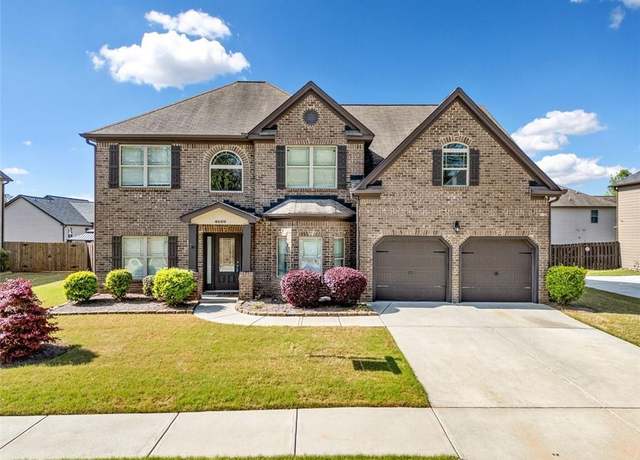 Property at 4689 Shire Dr, Lithonia, GA 30038, 5 beds, 3 baths