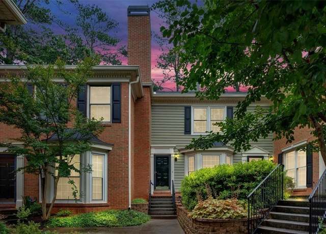 Property at 4 Mount Vernon Cir, Atlanta, GA 30338, 2 beds, 2.5 baths