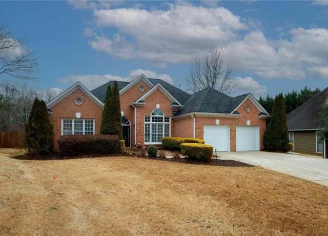 Property at 165 Arbor Creek Way, Roswell, GA 30076, 3 beds, 2 baths