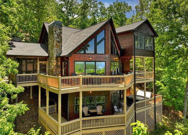 Property at 305 Enchanting Cir, Morganton, GA 30560, 4 beds, 3.5 baths