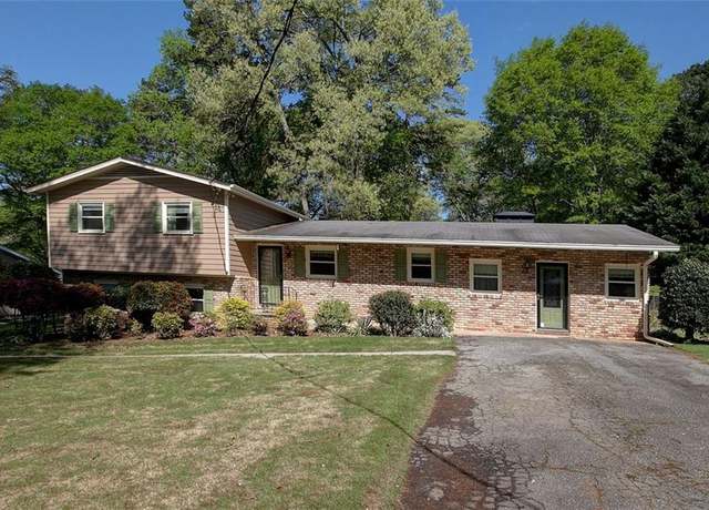 Property at 1336 Shirley Dr, Sugar Hill, GA 30518, 5 beds, 3 baths