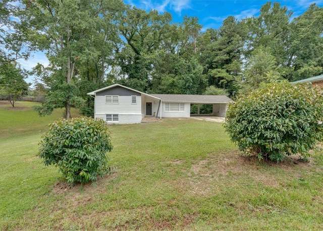 Property at 1520 Oxford St, Douglasville, GA 30134, 3 beds, 1.5 baths