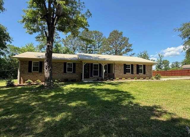 Property at 26 Red Fox Dr, Rome, GA 30165, 3 beds, 1.5 baths