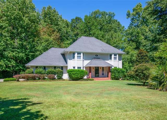 Property at 573 Hastings Way, Jonesboro, GA 30238, 4 beds, 2.5 baths